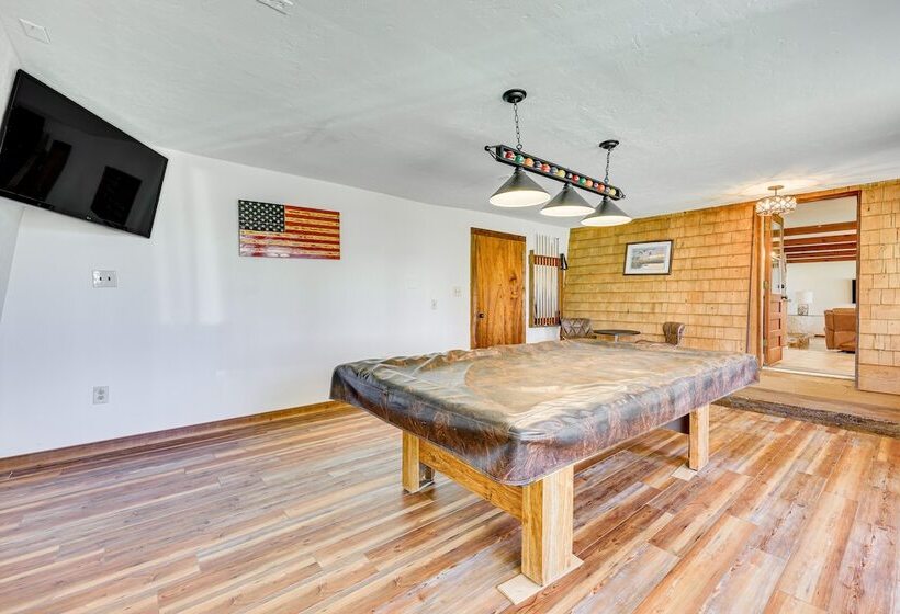 Unique Melrose Home W/ Private Dock & Lake Access!
