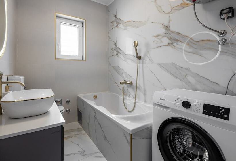 Vipo Seget Apartments