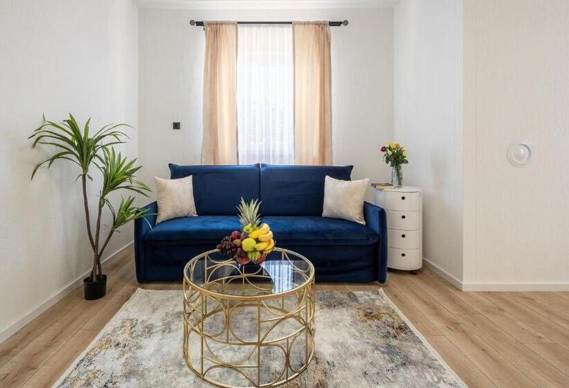 Vipo Seget Apartments