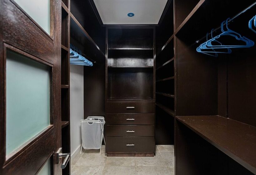 Walefield By Avantstay Mid Wilshire Home + Pool