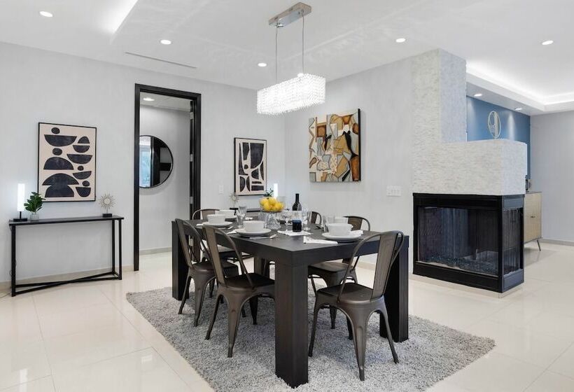 Walefield By Avantstay Mid Wilshire Home + Pool