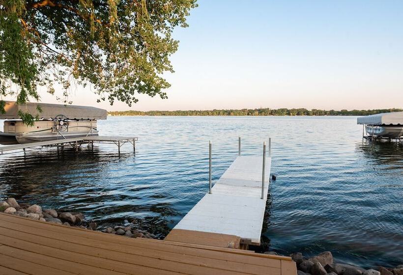 Water S Edge Retreat