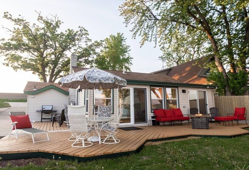 Water S Edge Retreat