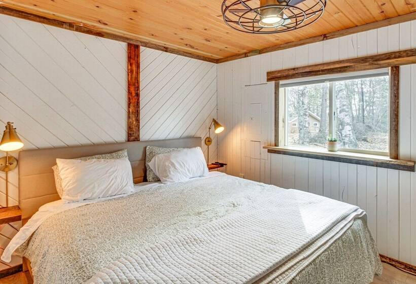 Waterfront Duluth Cabin W/ Deck & River View!