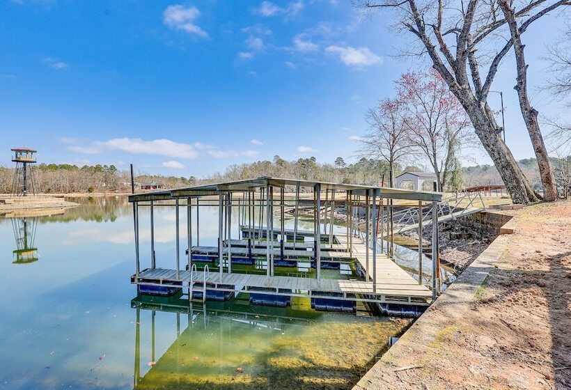 Waterfront Home On Lake Hamilton W/ Dock & 2 Decks
