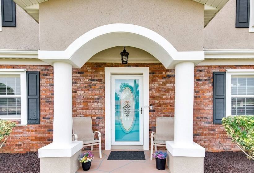 Spacious Waterfront Home In Merritt Island W/ Pool