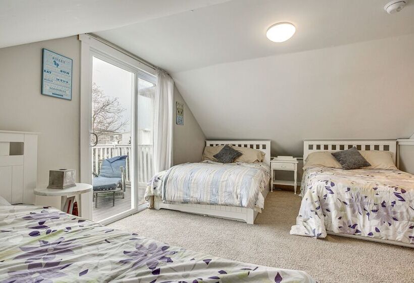 Wildwood Retreat W/ 2 Balconies: 5 Blocks To Beach