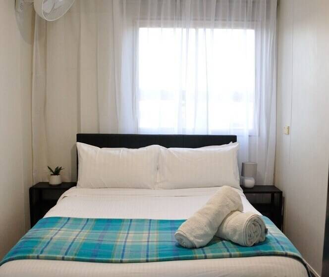 Wilga Farm Stay   Shearer S Shacks   Single