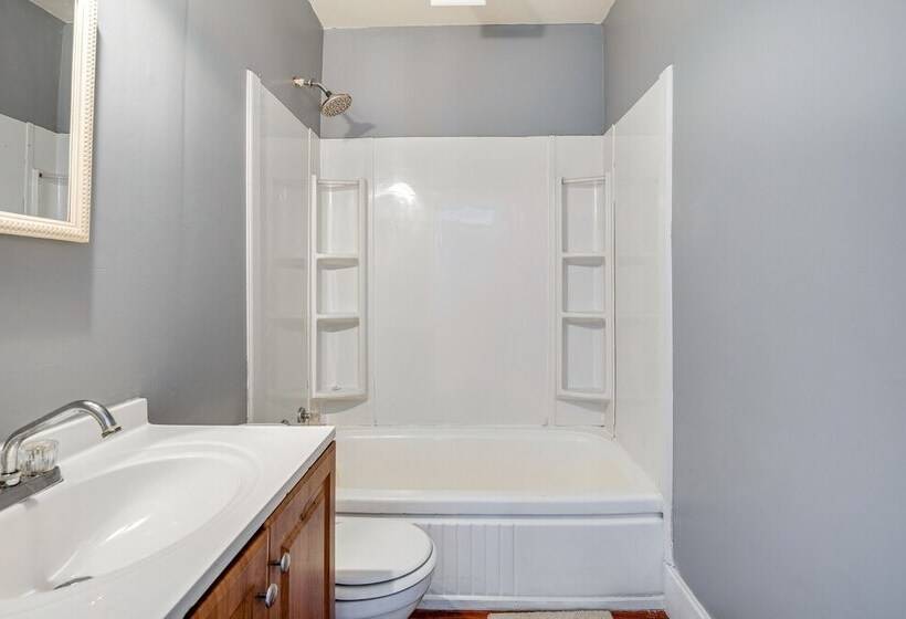 Winchester Home W/ Large Yard: Near Tims Ford Lake