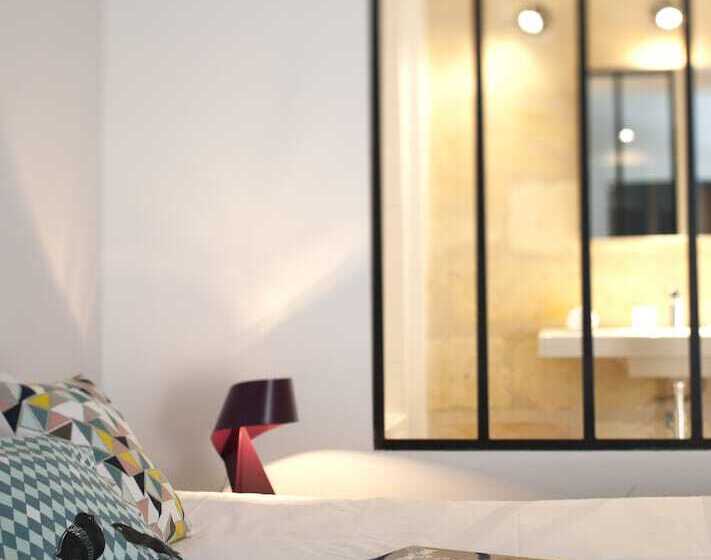 هتل La Cour Carrée