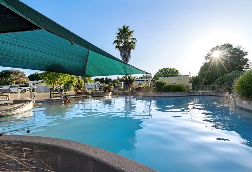 בית מלון כפרי Tasman Holiday Parks   Miranda