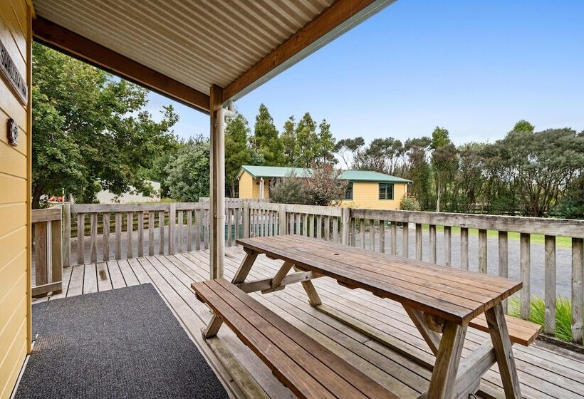 בית מלון כפרי Tasman Holiday Parks   Miranda