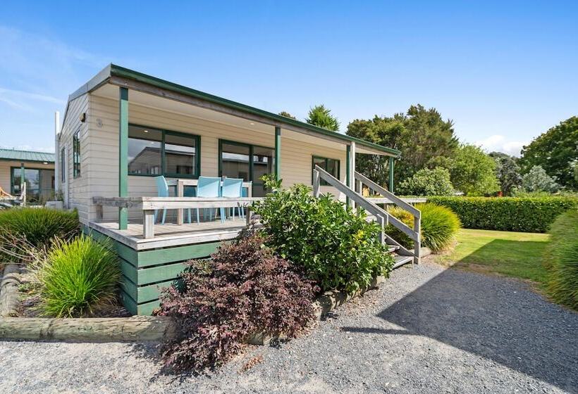 בית מלון כפרי Tasman Holiday Parks   Miranda