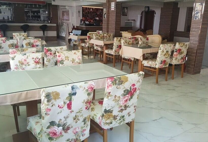 בית מלון כפרי Toros