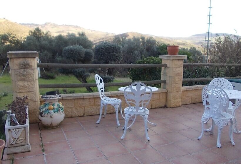 פנסיון Casa Camino