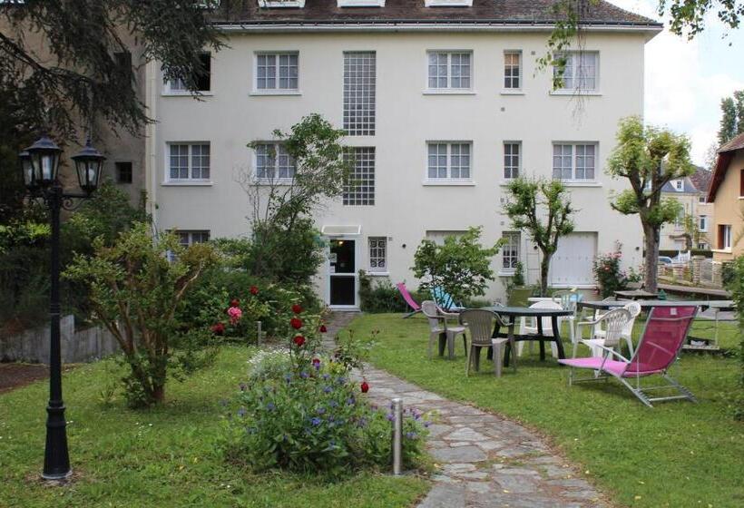 בית מלון כפרי De L'Europe, La Roche Posay