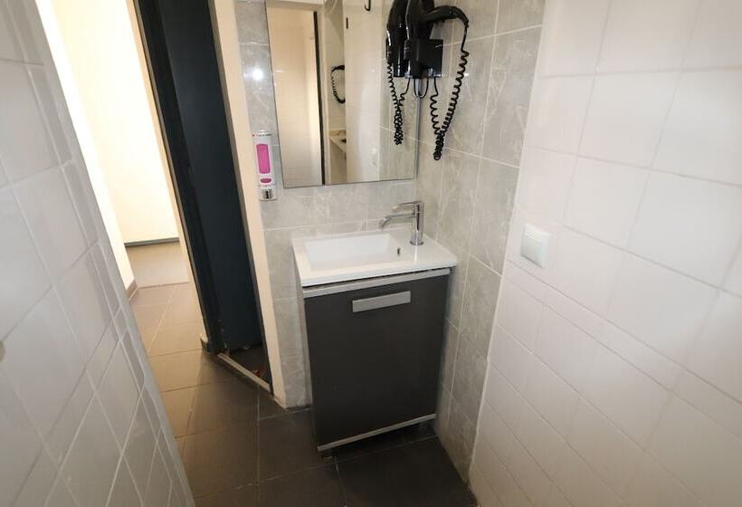 هاستل Welcome Guest House