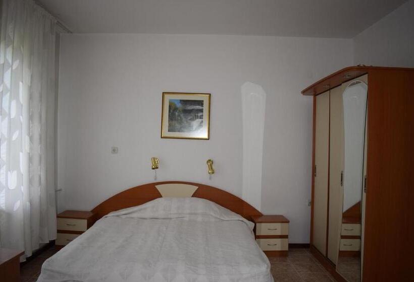 호텔 Velingrad Balneo