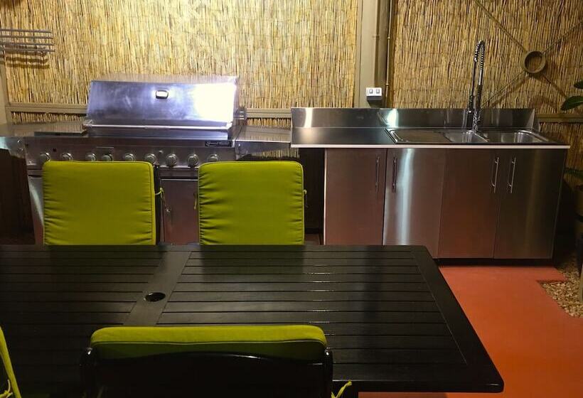 تختخواب و صبحانه On The Deck @ Shark Bay