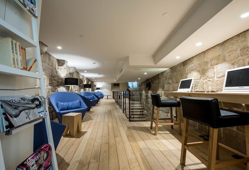 Bluesock Hostels Porto