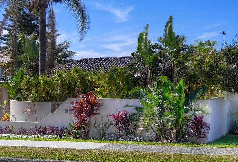 Cronulla Beach House B&b