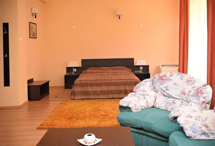 Family Art Hotel Zora