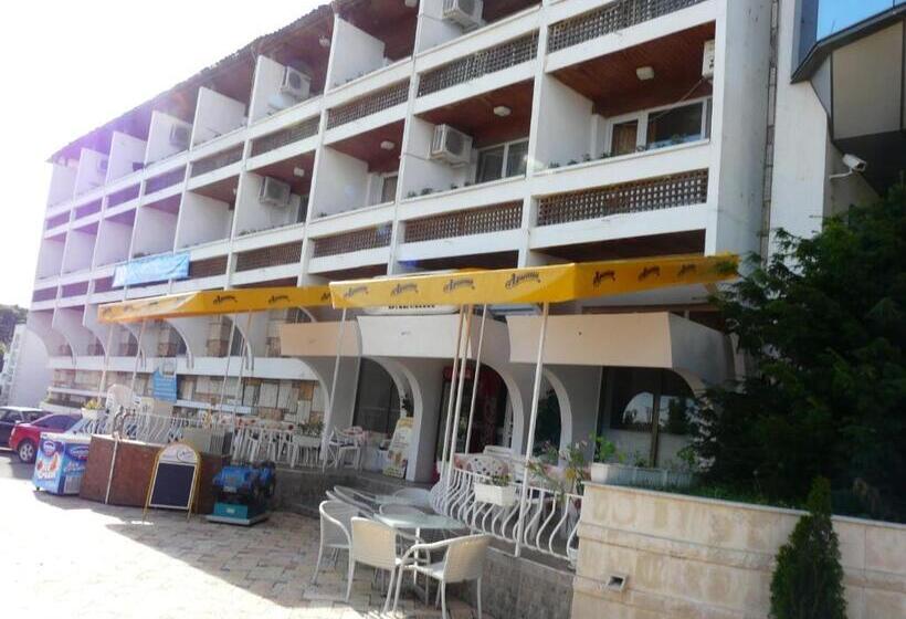 Family Hotel Balchik