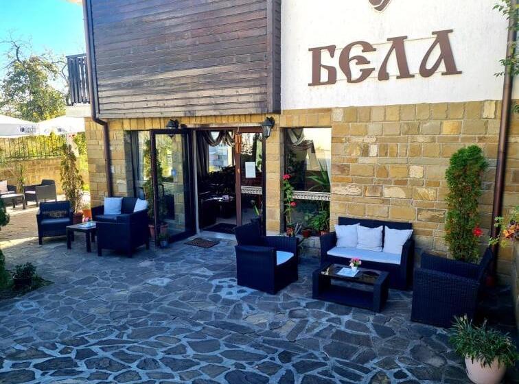 Family Hotel Bela