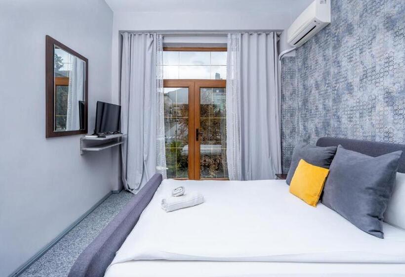 Family Hotel Central