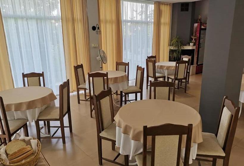 Family Hotel Dayana Beach