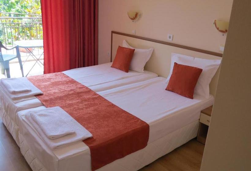 Family Hotel Dayana Beach