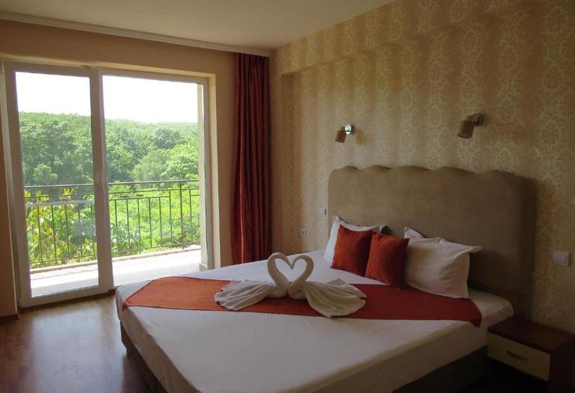 Family Hotel Dayana Beach