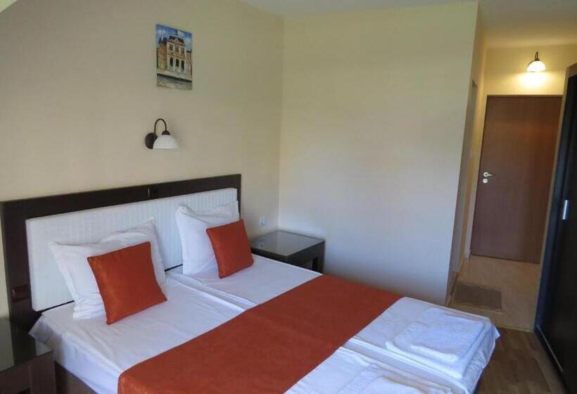 Family Hotel Dayana Beach