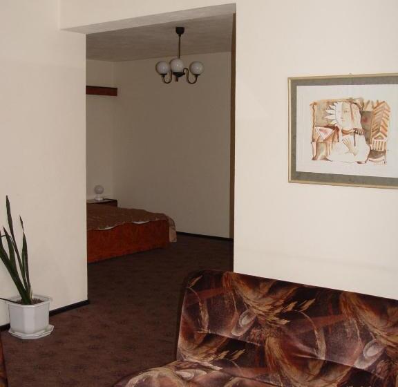 Family Hotel Gabrovo