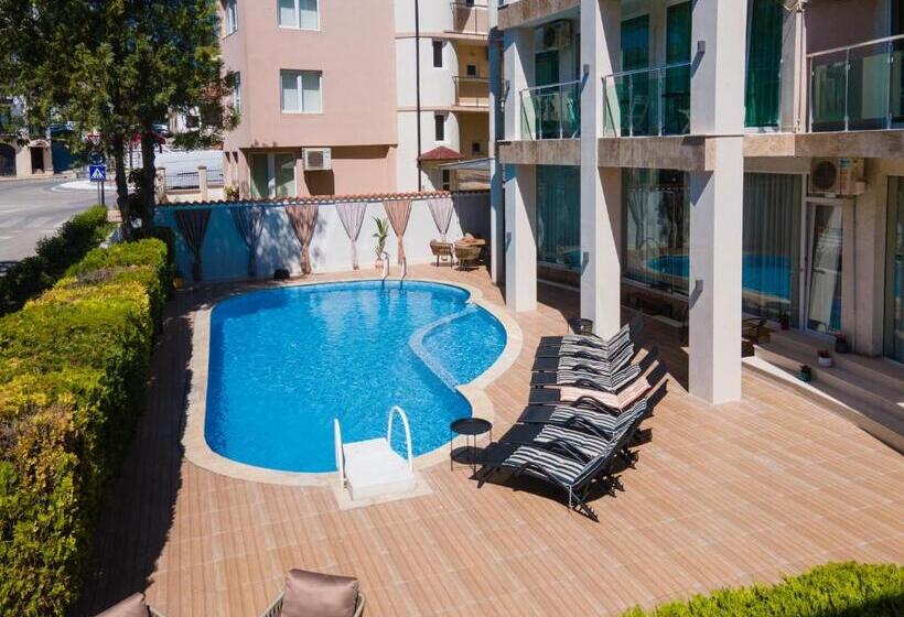 Family Hotel Jupiter