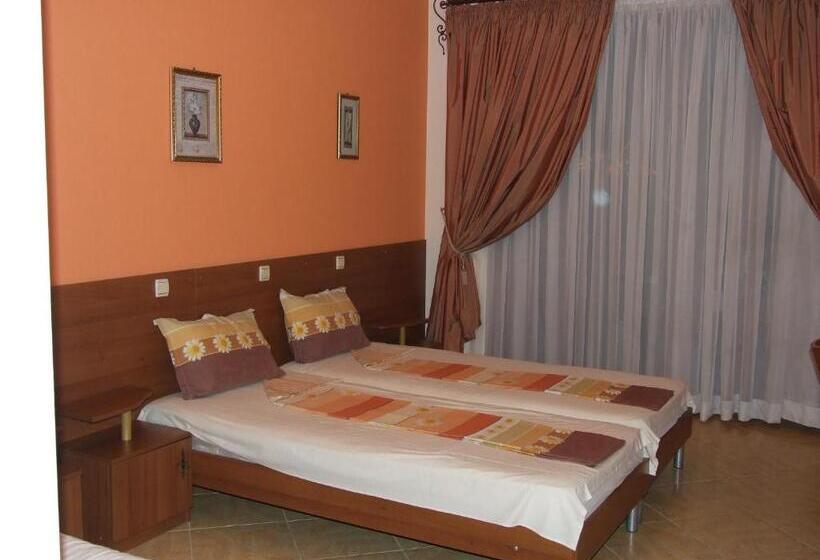 Family Hotel Tropicana