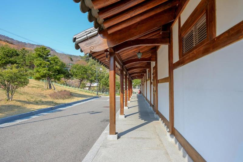 Hanok Hotel Odongjae