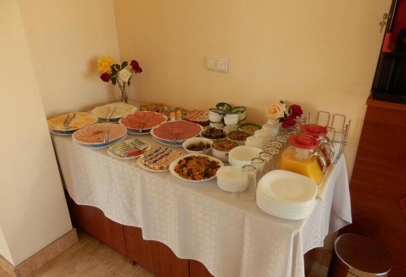 Otel семеен хотел роза