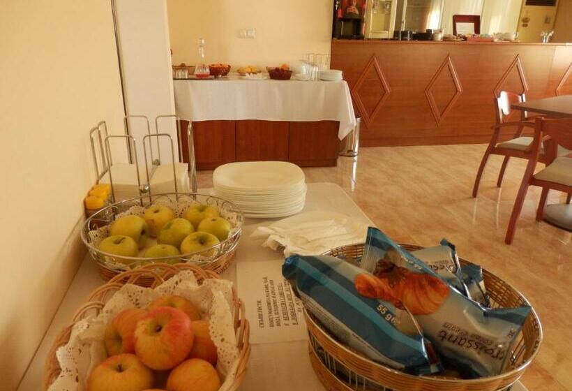 Otel семеен хотел роза