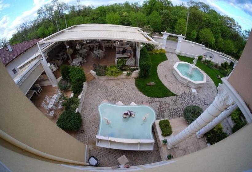 Hotel бутиков хотел History