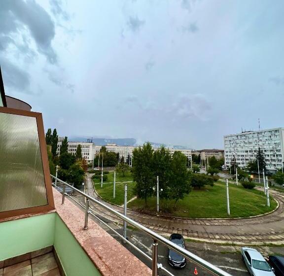 בית מלון כפרי 007