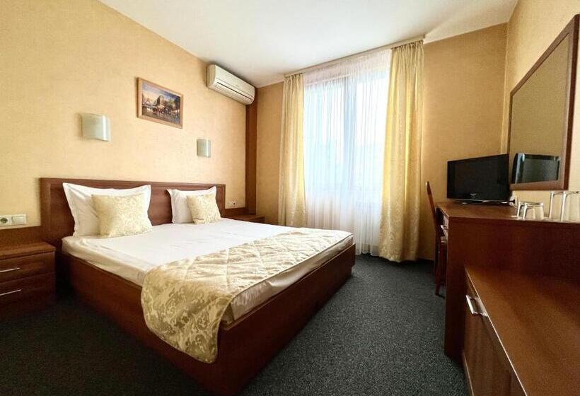 בית מלון כפרי 007