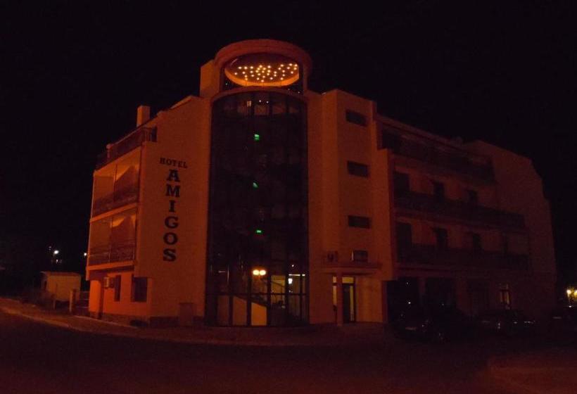 酒店 Amigos
