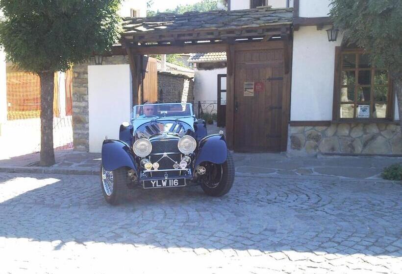 בית מלון כפרי Art M Gallery