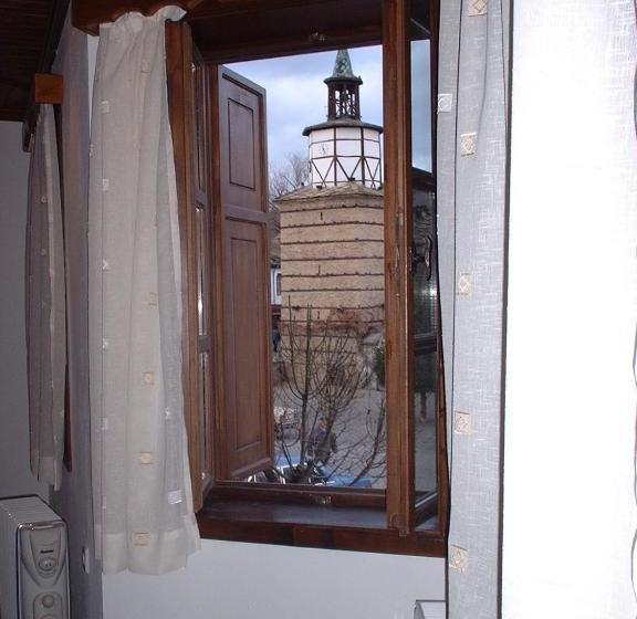 בית מלון כפרי Art M Gallery