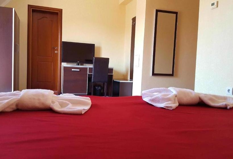 בית מלון כפרי Cantilena