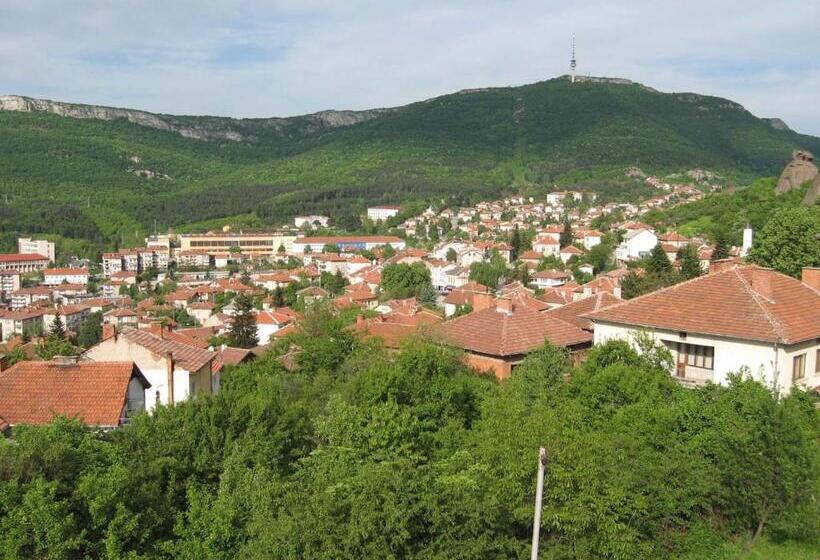 호텔 Castle Cottage Bed & Breakfast