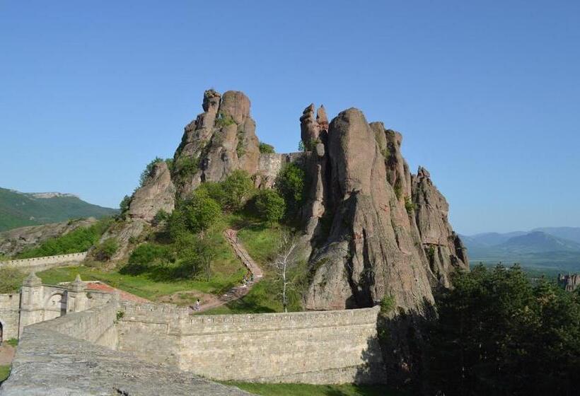 호텔 Castle Cottage Bed & Breakfast