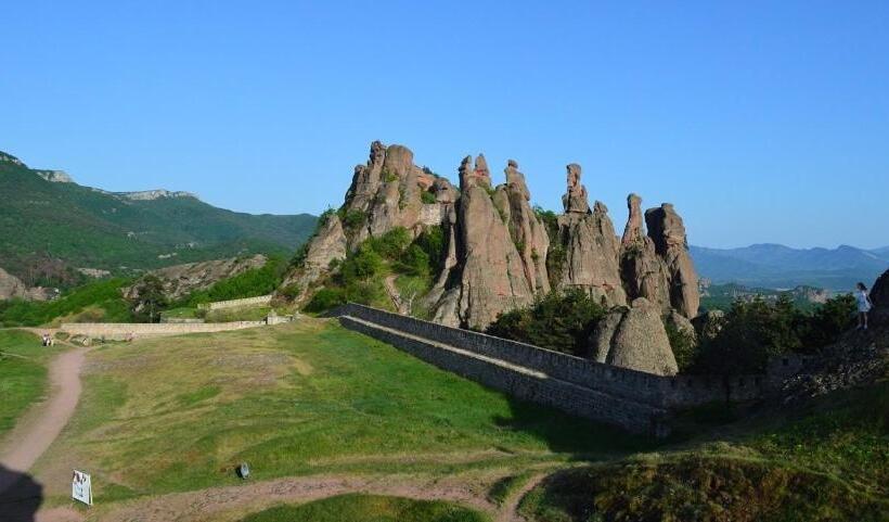 호텔 Castle Cottage Bed & Breakfast