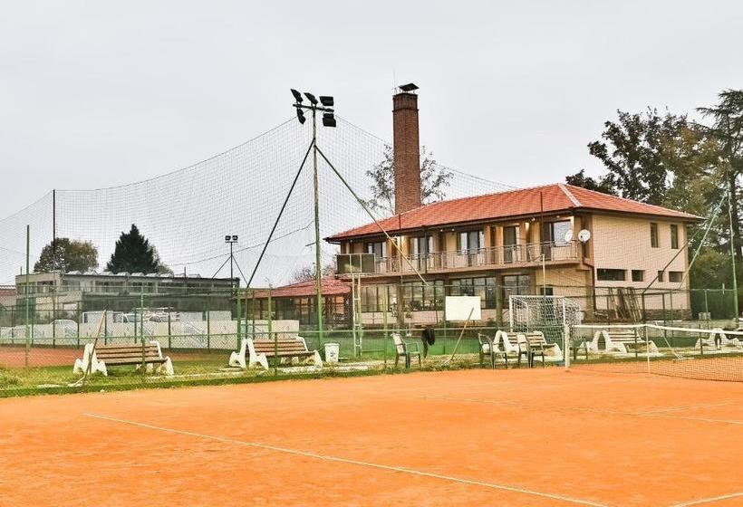 בית מלון כפרי Champion